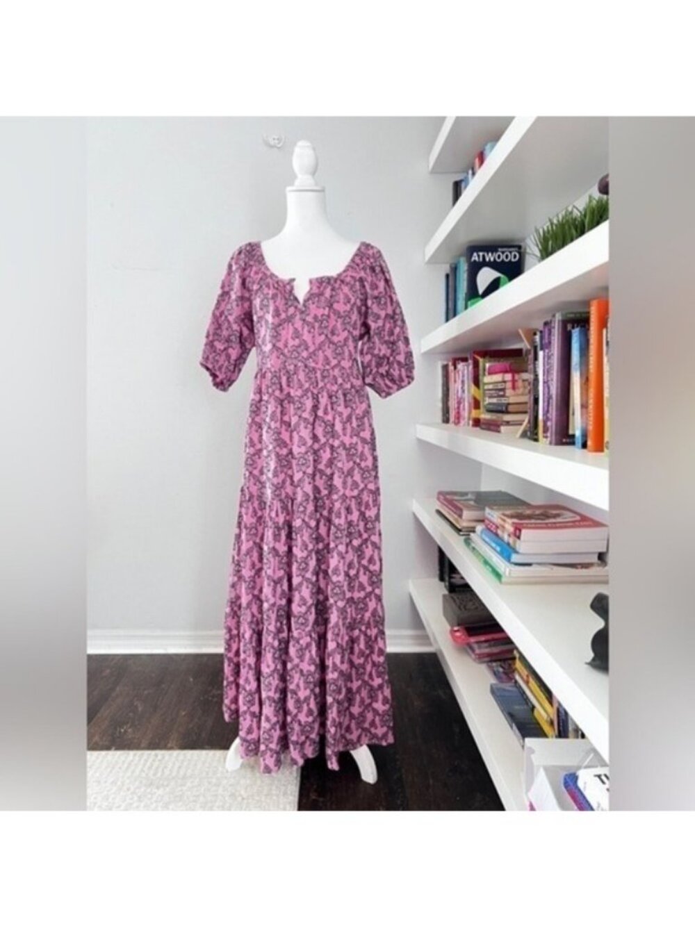 Roller Rabbit Square Neck pink Floral Print Tiered Waistless Maxi Dress Sz Large